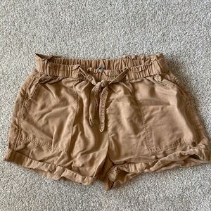 Aerie Tan Paper Bag Shorts Size M